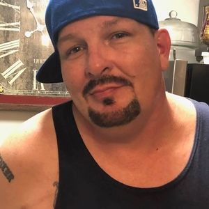 Meet your Posher, Troy